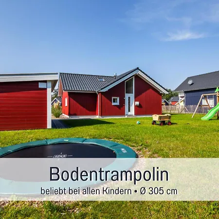 Kuestenzauber Kalifornien - Mit Hund - Komplett Eingezaeunter Grosser Garten - Sauna Und Kamin - Im Sommer Strandkorb Inklusive Schönberg in Holstein