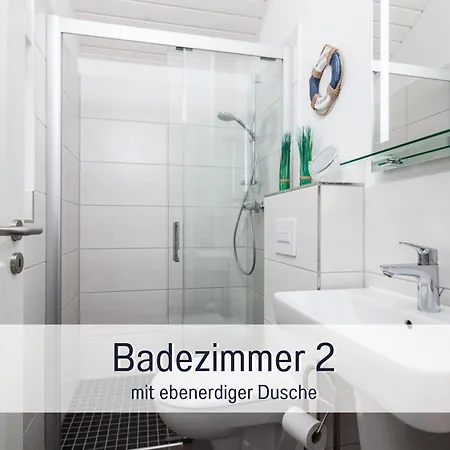 펜션 Kuestenzauber Kalifornien - Mit Hund - Komplett Eingezaeunter Grosser Garten - Sauna Und Kamin - Im Sommer Strandkorb Inklusive 쇤베르크인홀스타인